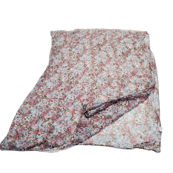 Women's Floral Print Wrap/Scarf  Sheer/Lightweight 100% Polyester - Picture 5 of 12